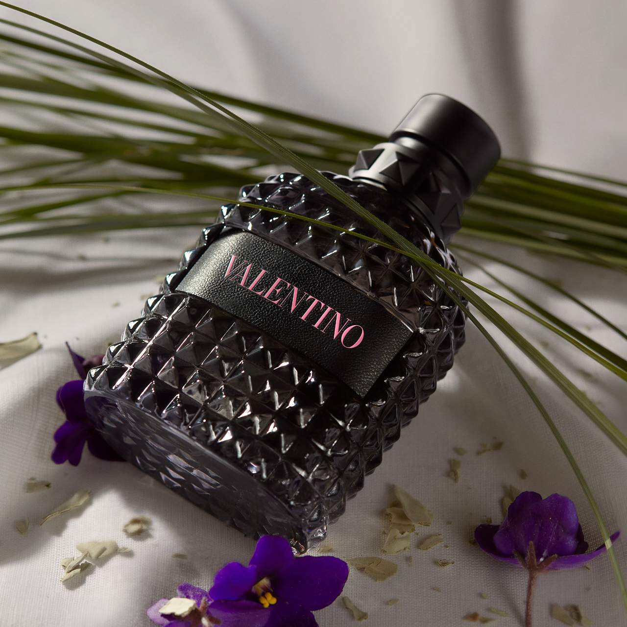 Valentino Uomo Born in Roma