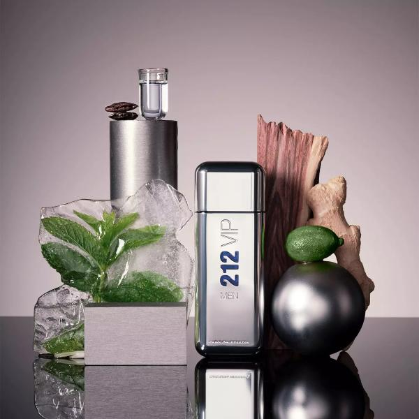Carolina Herrera 212 VIP Men
