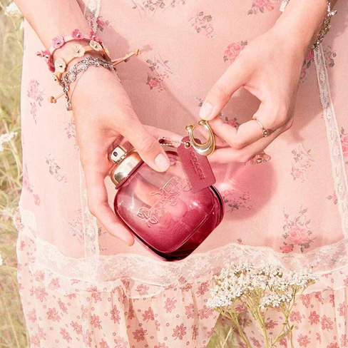 Coach Wild Rose